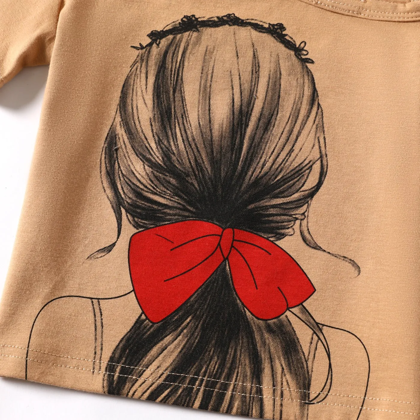 2pcs Toddler Girl Figure Print One-Shoulder Tee and Ripped Denim Shorts Set