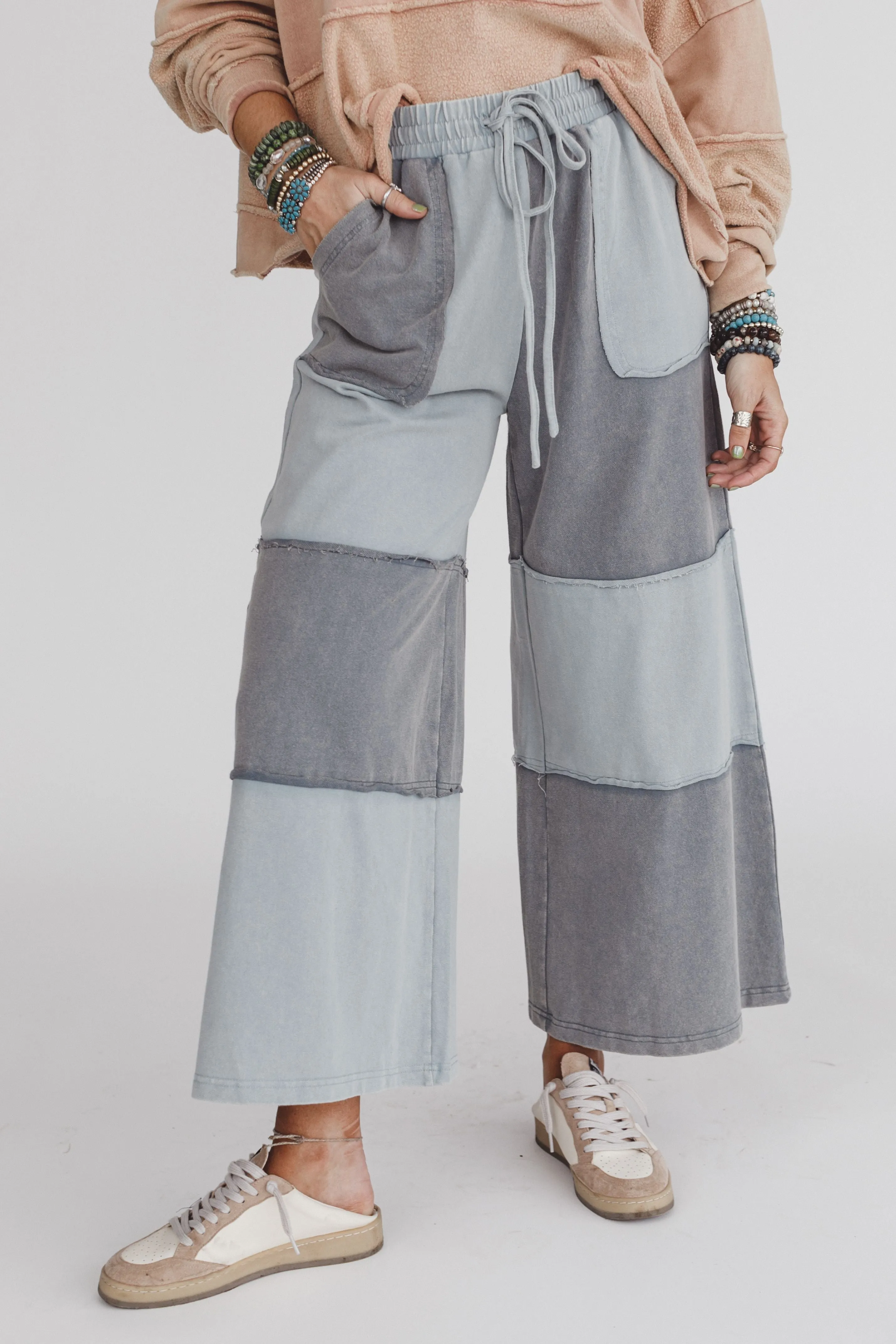 Coastal Colorblock Pants - Blue