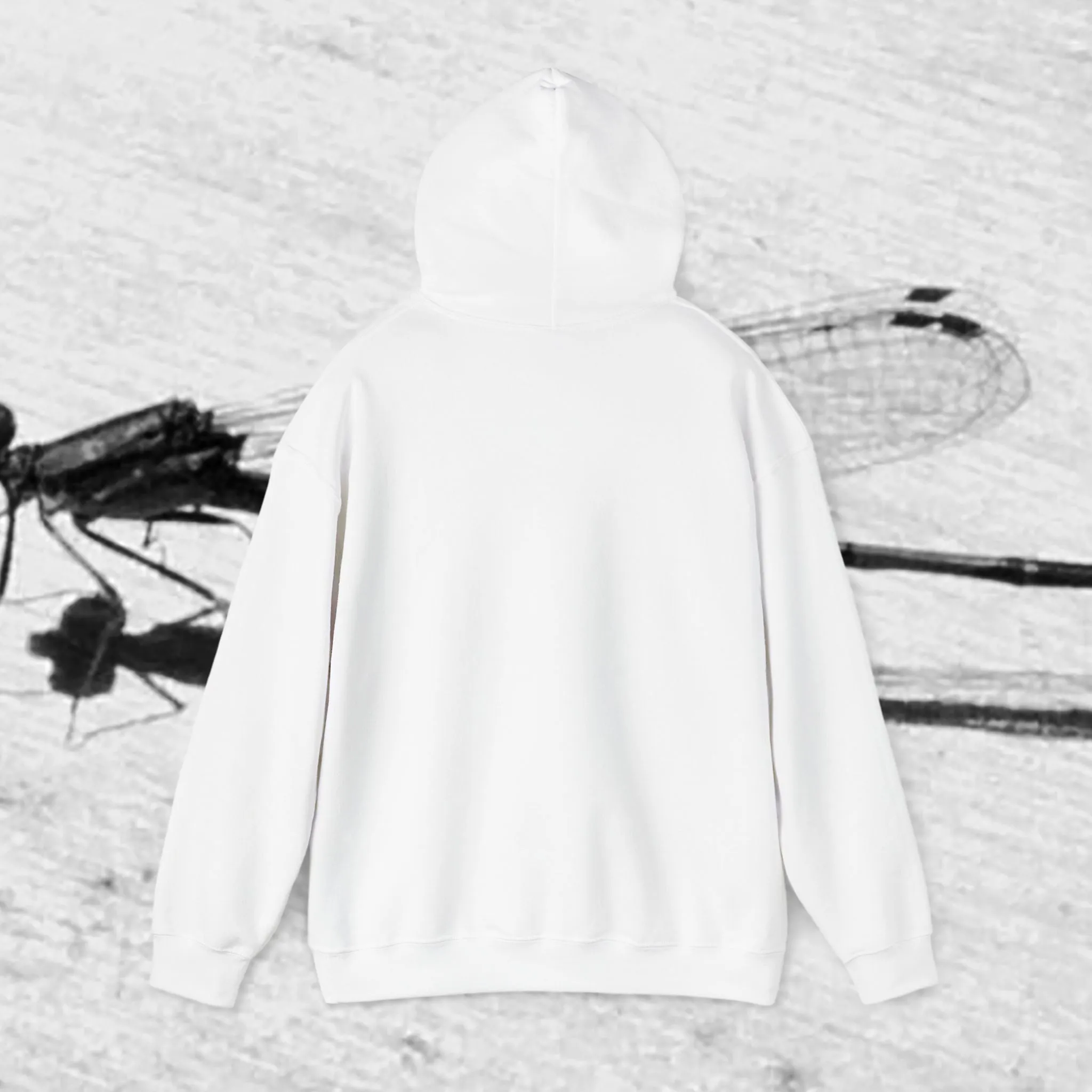 MOSS, Dragon Fly: Unisex Heavy Blend™ Hooded Sweatshirt
