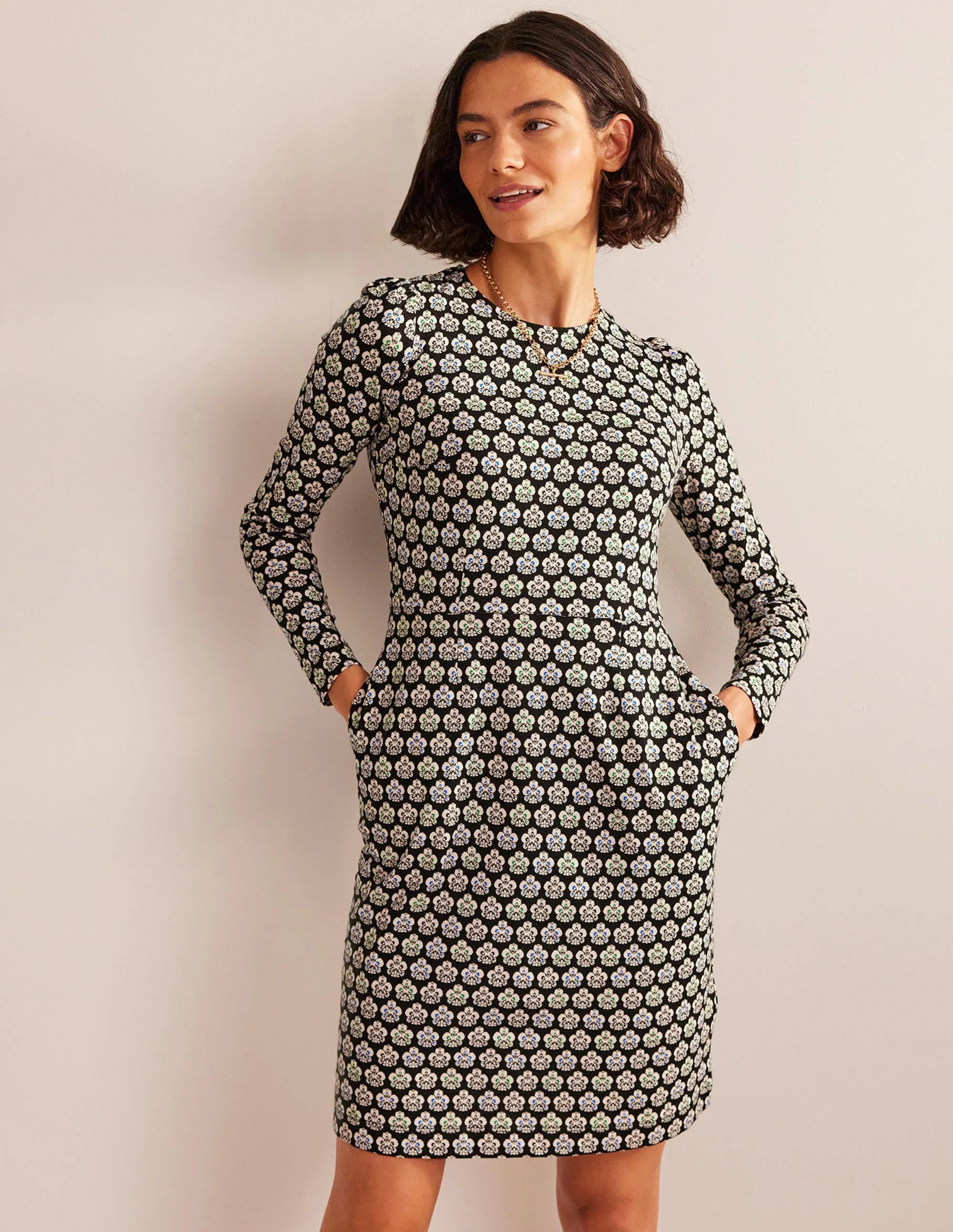 Penelope Jersey Dress-Black, Carnation Stamp