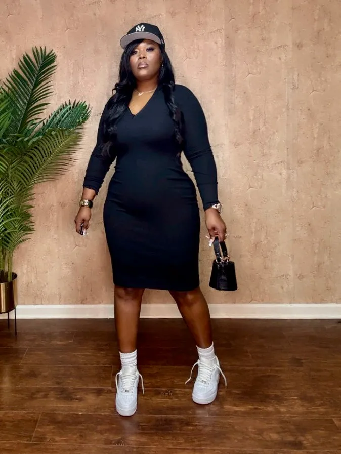 QUARTER ZIP MIDI DRESS (Black)