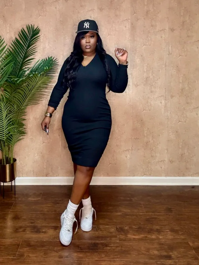 QUARTER ZIP MIDI DRESS (Black)