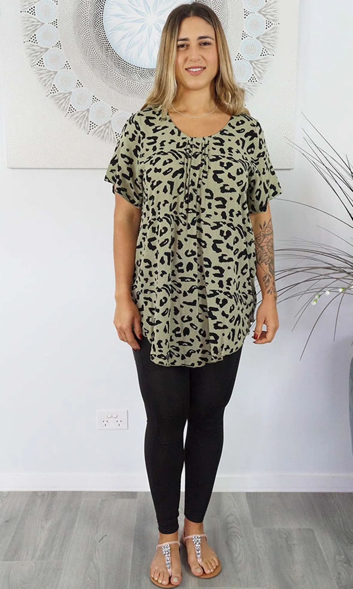 Rayon Top Newport Walnut, More Colours